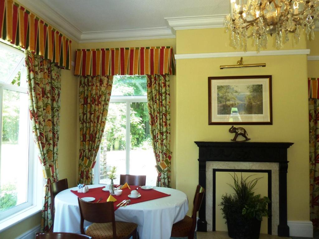Newton House Hotel Alstonfield Exterior foto